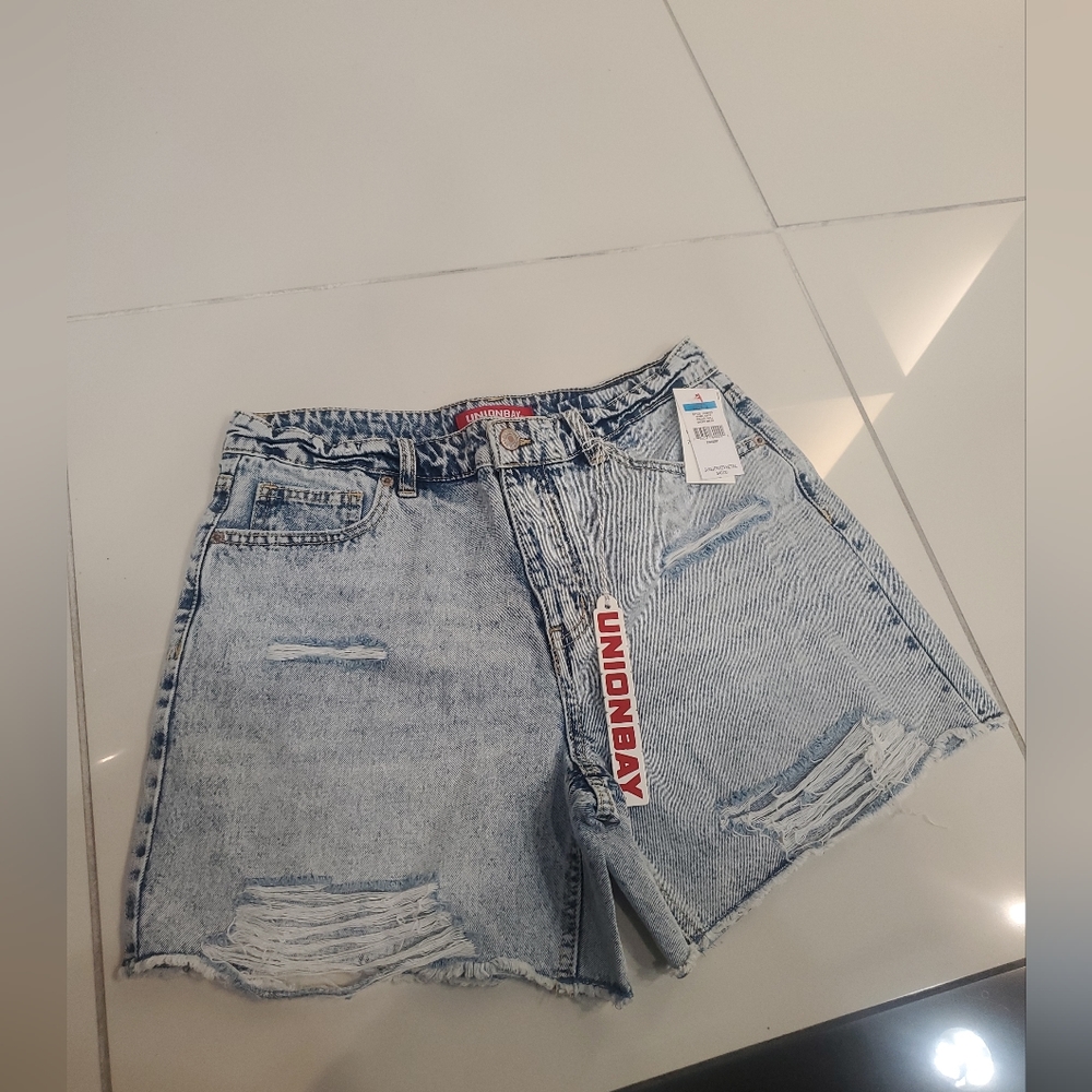 Women's High-Rise Midi Jean Shorts - Unionbay size 9 NWT light blue
